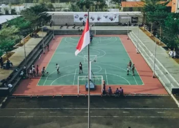 6 Easiest High School Sports To Play